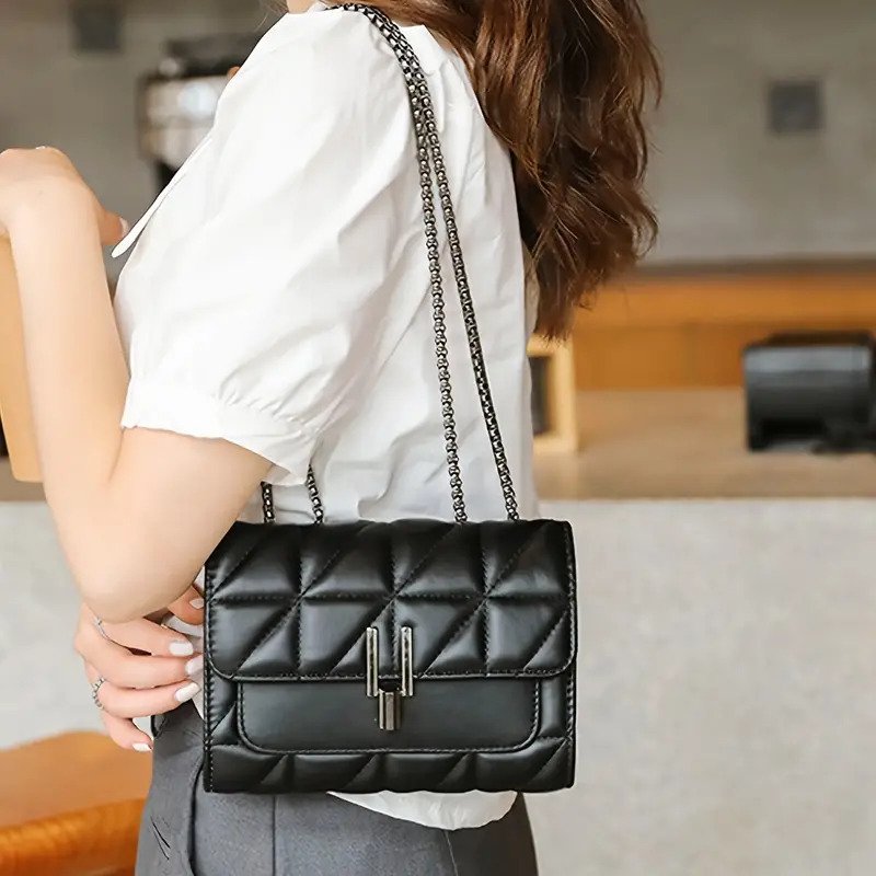 High Status Shoulder Bag